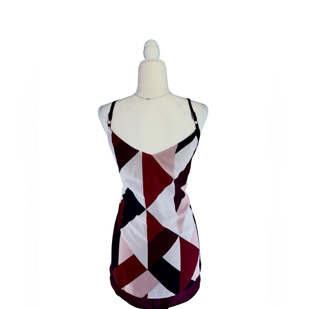 Torrid Geometric Print Plus Size 4X Sleeveless Blouse Adjustable Straps NWOT - Picture 2 of 6